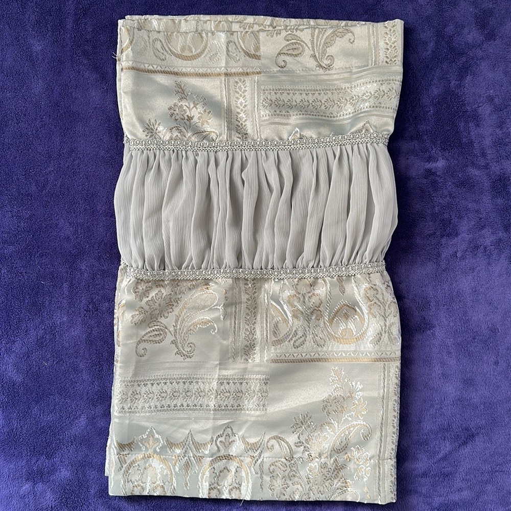 Kitchen half curtain